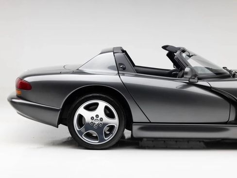Used 2002 Dodge Viper RT/10 RWD image 40
