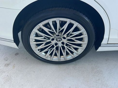 Used 2024 Lexus LS 500 image 39