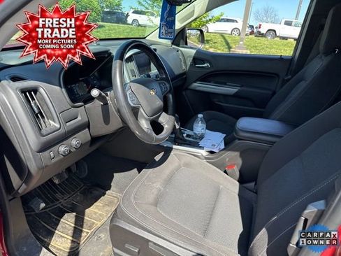 Used 2022 Chevrolet Colorado LT w/ LT Convenience Package AWD/4WD image 6