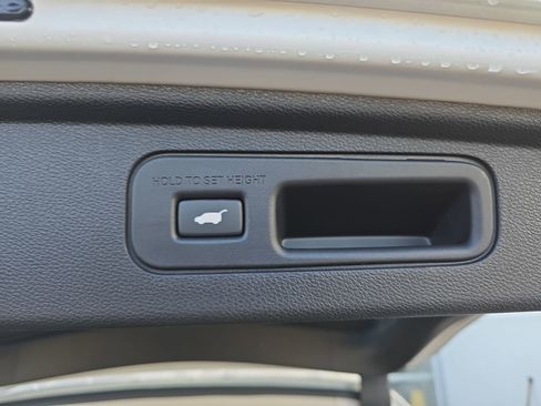 New 2026 Honda Odyssey Touring image 14