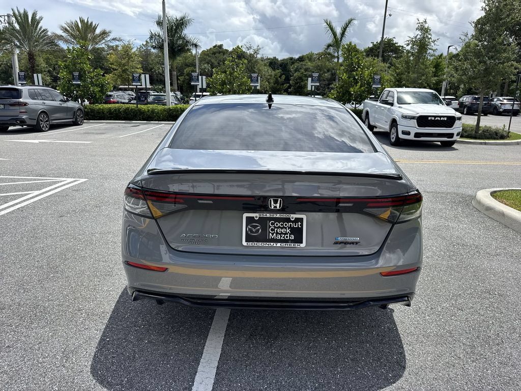 Used 2024 Honda Accord Sport image 2