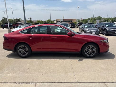 Used 2023 Honda Accord EX image 4