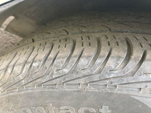 Used 2017 Ford Focus SE w/ Cold Weather Package image 32