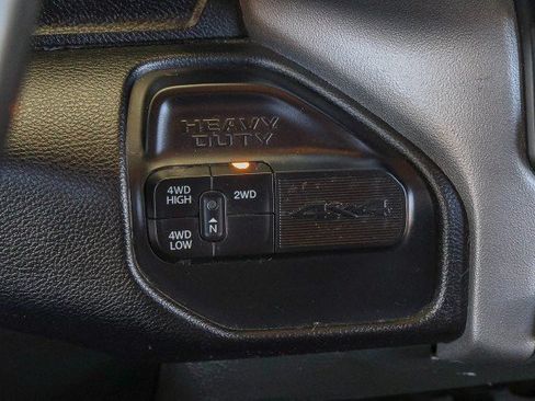 Used 2024 RAM 2500 Big Horn AWD/4WD image 20