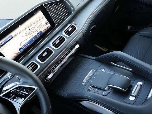 New 2026 Mercedes-Benz GLE 580 4MATIC image 19