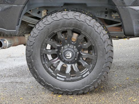 Used 2020 Ford F350 Lariat w/ Lariat Ultimate Package image 11