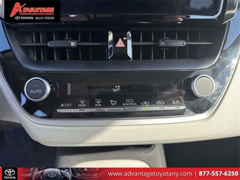 Used 2024 Toyota Corolla LE image 33