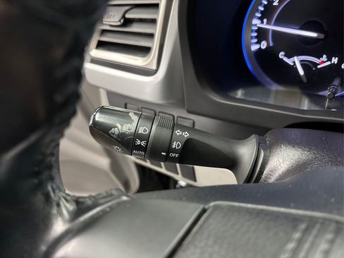 Used 2018 Toyota Highlander XLE image 24