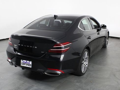 Used 2022 Genesis G70 3.3T RWD image 3
