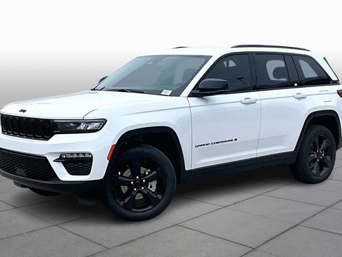 New 2025 Jeep Grand Cherokee Limited w/ Black Appearance Package image 2