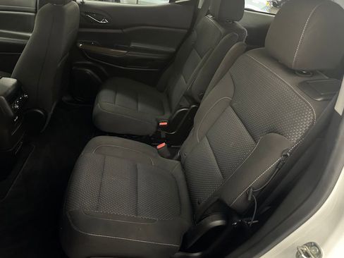 Used 2020 GMC Acadia SLE image 19