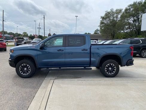 Used 2024 Chevrolet Silverado 1500 ZR2 w/ Technology Package AWD/4WD image 8