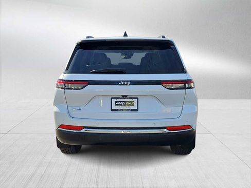 Used 2022 Jeep Grand Cherokee Limited 4xe w/ MOPAR Finishing Package image 7