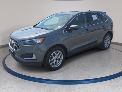 Used 2024 Ford Edge SEL image 1