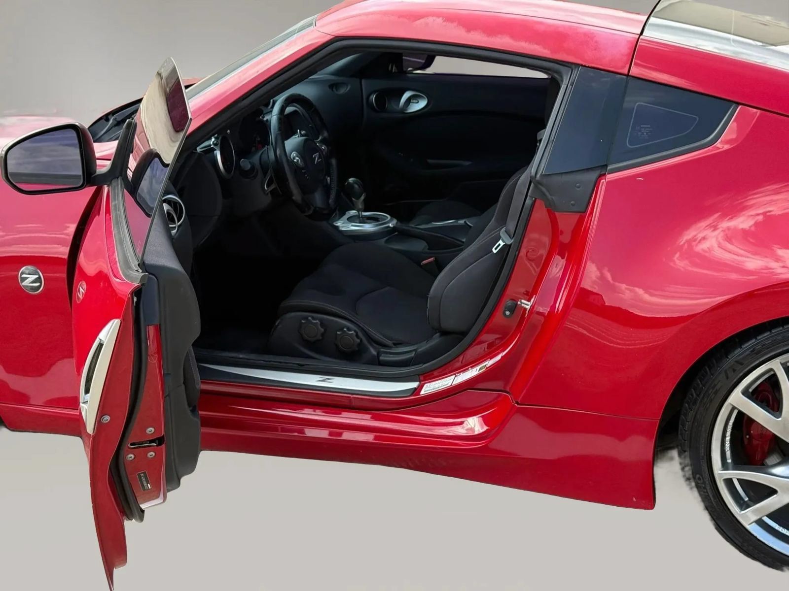Used 2016 Nissan 370Z Coupe RWD image 9