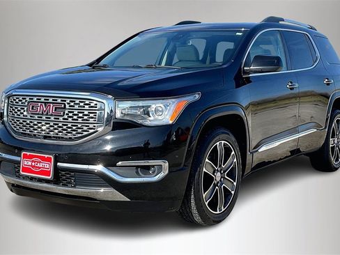 Used 2019 GMC Acadia Denali w/ Technology Package image 2