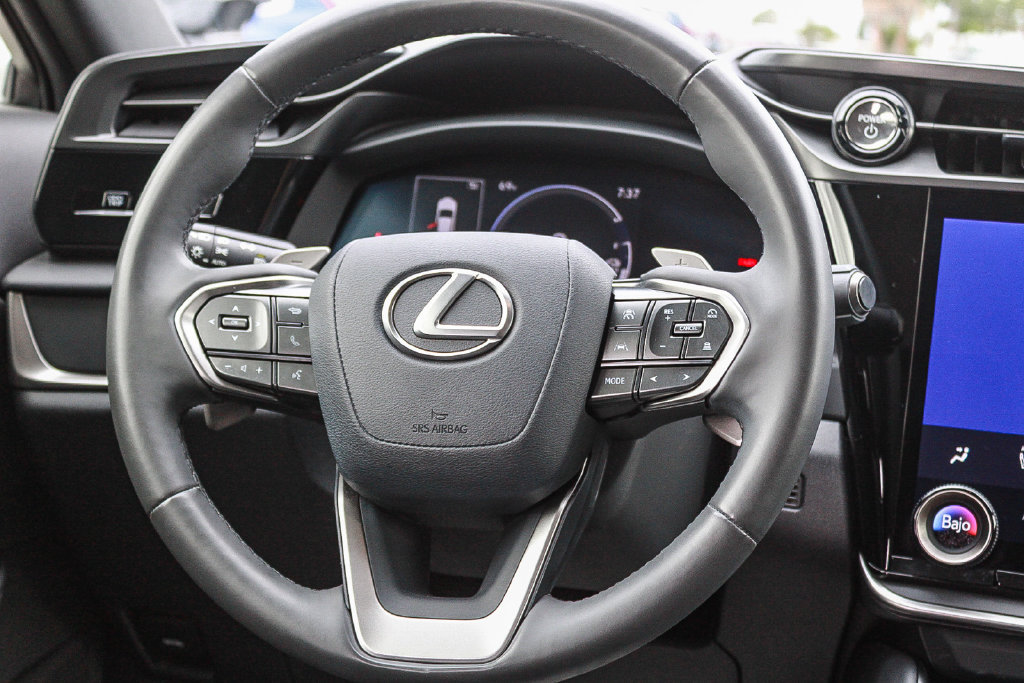 Used 2024 Lexus RZ 300e Premium FWD image 15