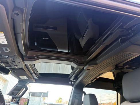 New 2026 GMC Hummer EV SUV image 15