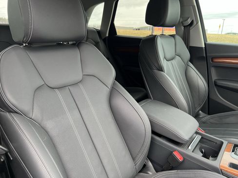 Used 2023 Audi Q5 2.0T Prestige w/ Prestige Package image 35