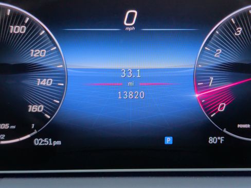 Used 2024 Mercedes-Benz GLE 350 4MATIC image 15