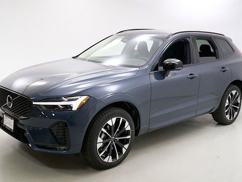 New 2026 Volvo XC60 B5 Plus w/ Climate Package AWD/4WD image 6