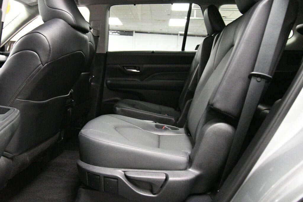 Certified 2025 Toyota Grand Highlander AWD image 19