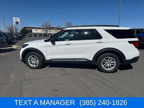 Used 2025 Ford Explorer Active image 8