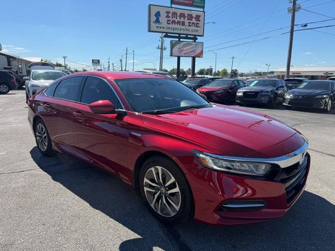 Used 2020 Honda Accord Hybrid image 4
