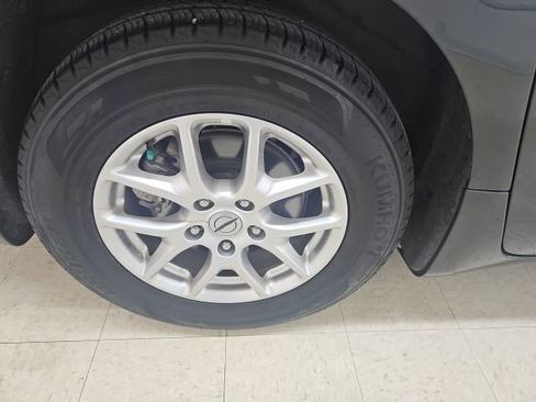 Used 2023 Chrysler Pacifica Touring-L FWD image 22