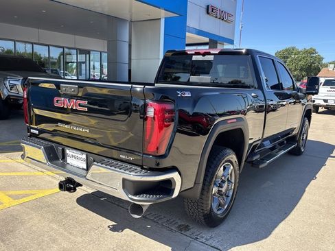 Used 2025 GMC Sierra 2500 SLT w/ SLT Premium Package AWD/4WD image 3