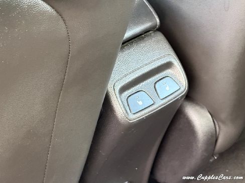 Used 2018 Chevrolet Cruze Premier w/ Premier True North Edition FWD image 9