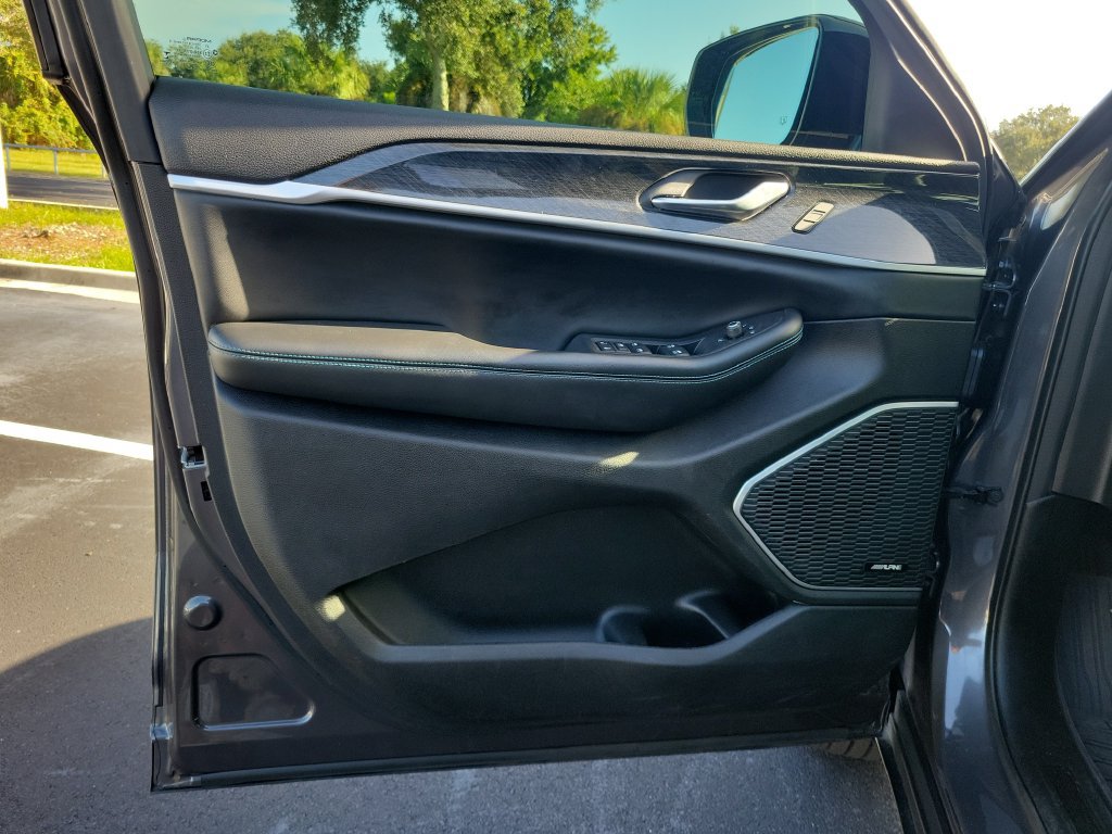 Used 2022 Jeep Grand Cherokee Trailhawk AWD/4WD image 18