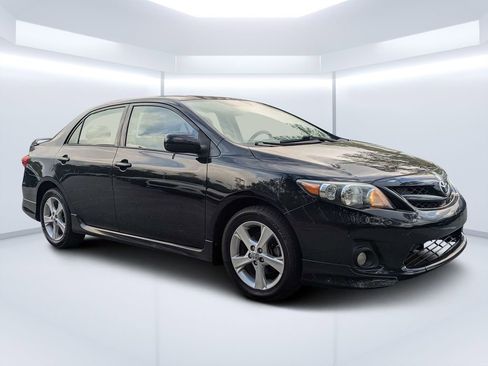 Used 2012 Toyota Corolla S FWD image 1
