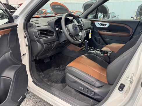 New 2026 Subaru Forester Touring AWD/4WD image 6