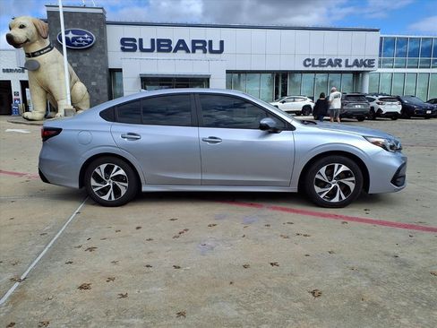 Used 2023 Subaru Legacy Premium image 7