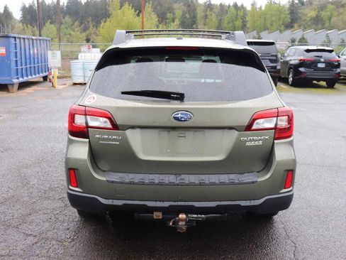Used 2015 Subaru Outback 2.5i Premium image 6