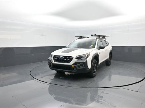 Used 2025 Subaru Outback Wilderness image 3