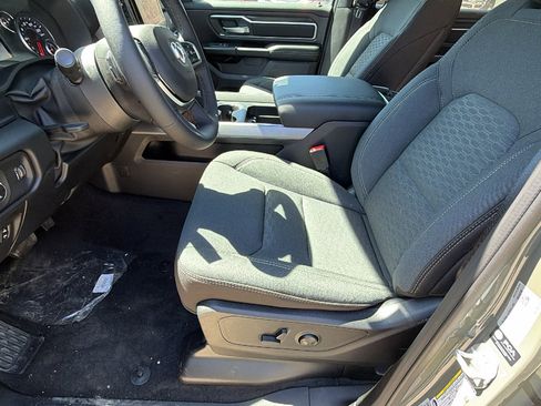 New 2026 RAM 1500 Big Horn AWD/4WD image 16