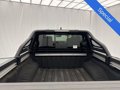 Used 2024 Nissan Frontier SV w/ Hardbody Edition AWD/4WD image 9