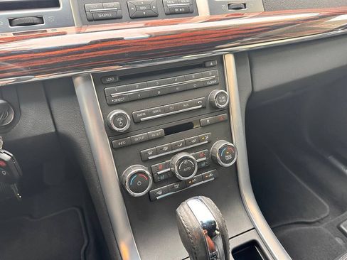 Used 2009 Lincoln MKS FWD image 20