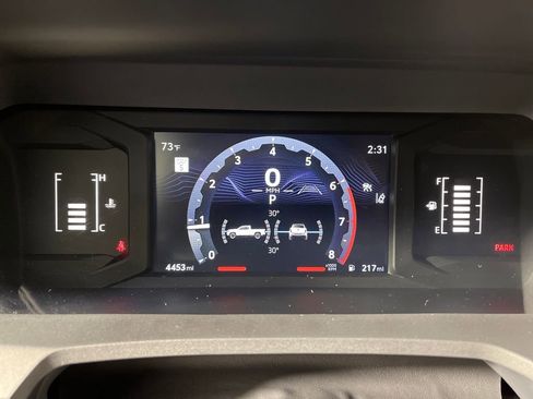 Certified 2025 Toyota Tacoma SR image 18