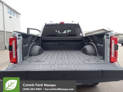 New 2026 Ford F250 Lariat w/ Black Appearance Package image 29