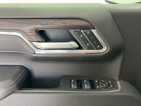 Used 2026 GMC Sierra 1500 SLT image 21