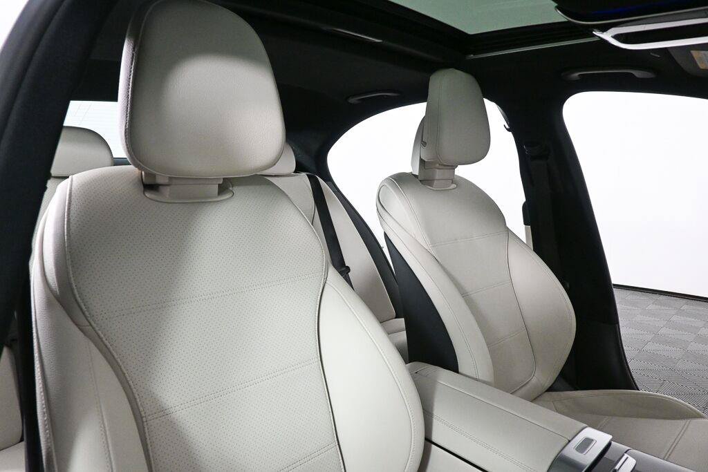 Certified 2024 Mercedes-Benz C 300 Sedan image 19