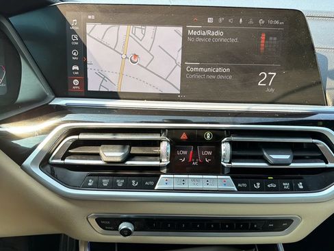 Used 2021 BMW X5 M50i w/ Executive Package AWD/4WD image 18