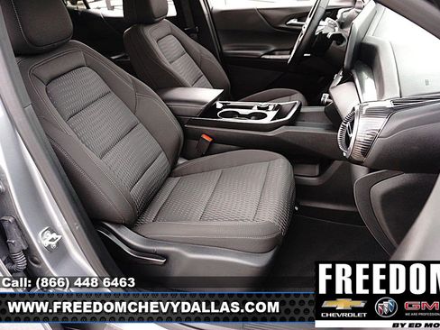 Certified 2026 Chevrolet Equinox LT FWD image 11