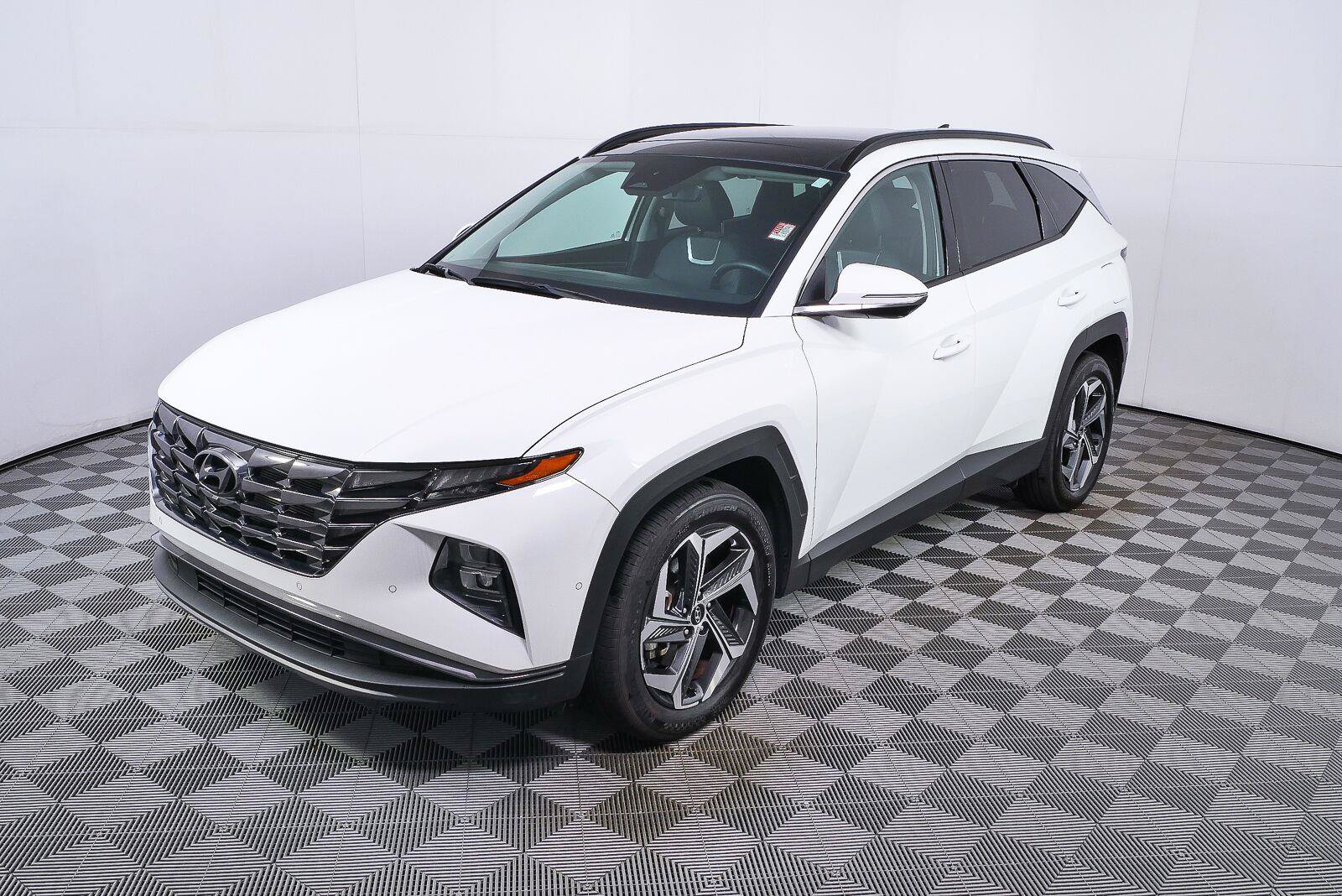 Used 2024 Hyundai Tucson Limited FWD image 24