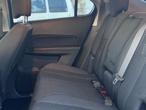 Used 2017 Chevrolet Equinox LT w/ Convenience Package image 6