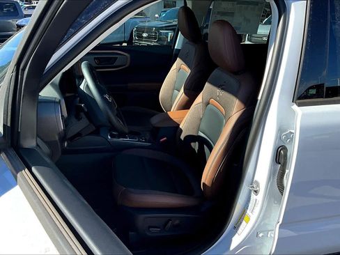 New 2025 Ford Bronco Sport Outer Banks image 9