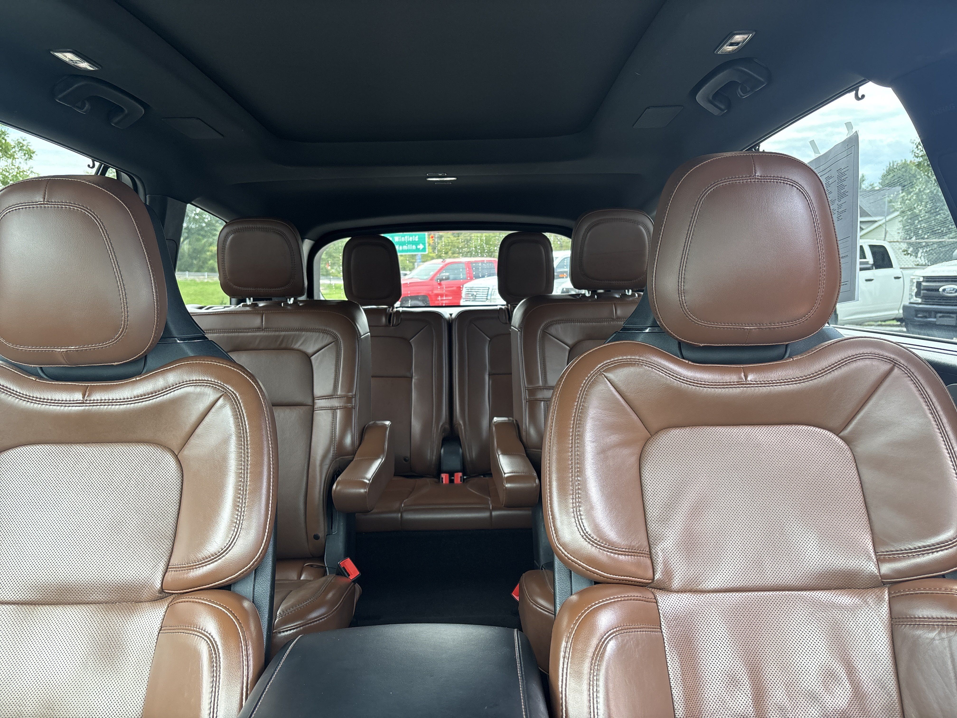 Used 2020 Lincoln Aviator Reserve w/ Equipment Group 202A AWD/4WD image 8